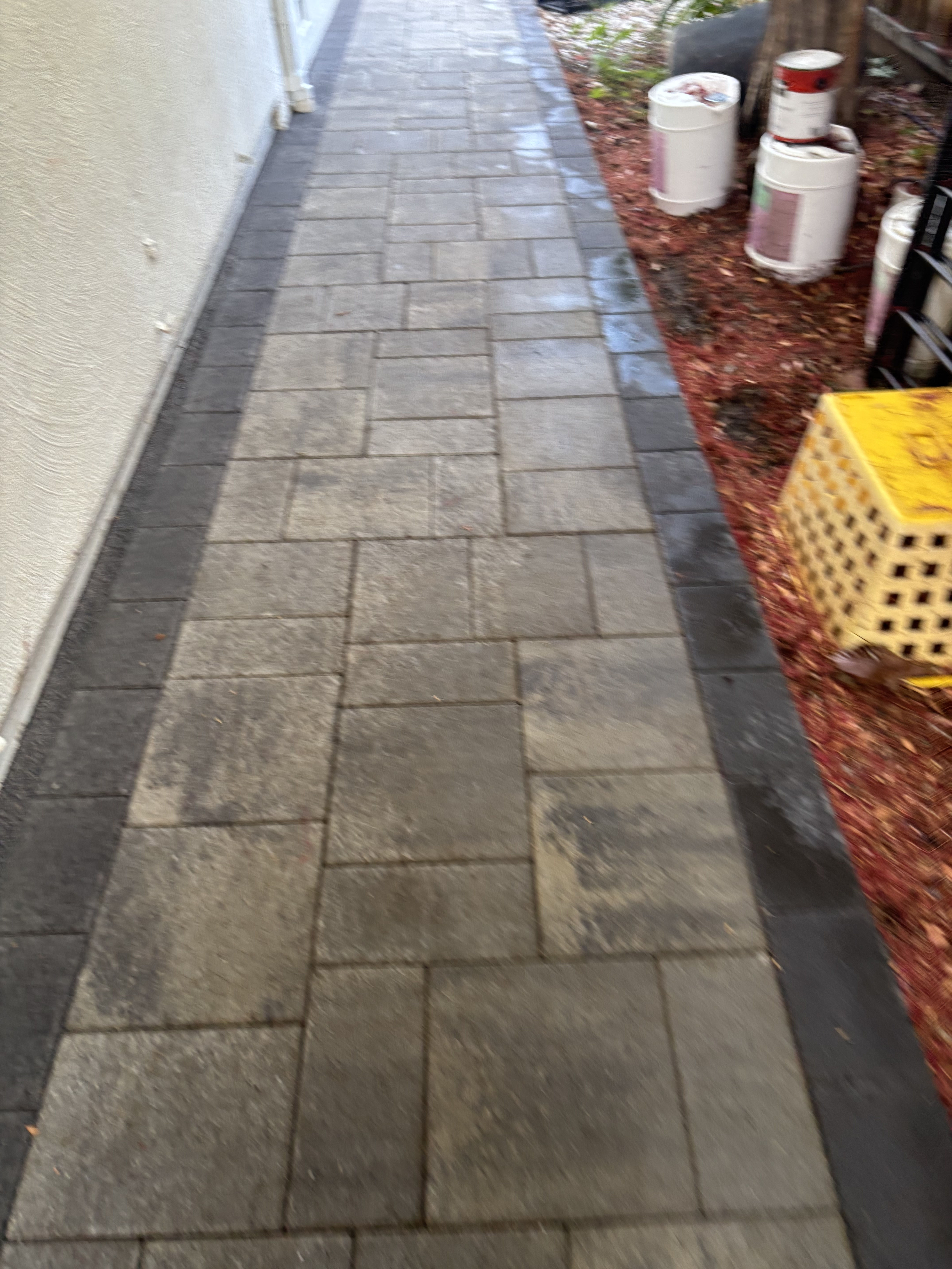 Paver patio and retaining wall installation completed by Garescape in Mountain View